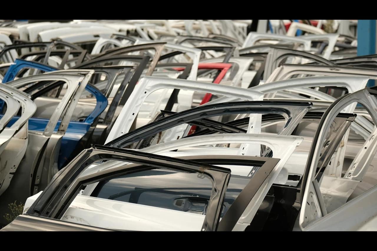 Poređenje originalnih i aftermarket karoserijskih delova