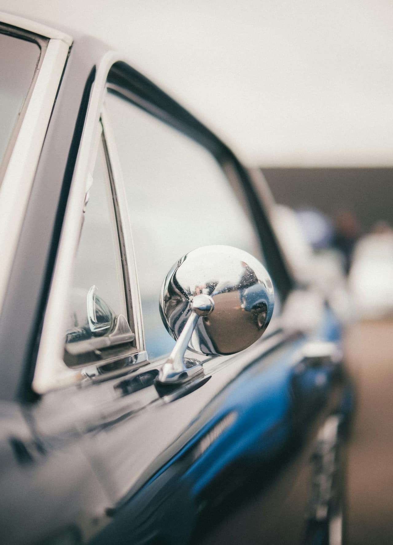 Bočni retrovizor automobila, električno podesiv sa LED žmigavcem
